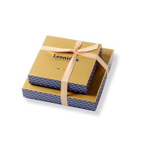 מארז שוקולד פירמידה מוזהבת